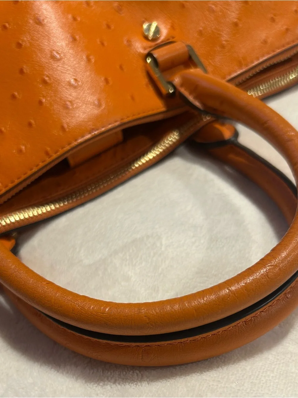 Michael Kors statement color logo